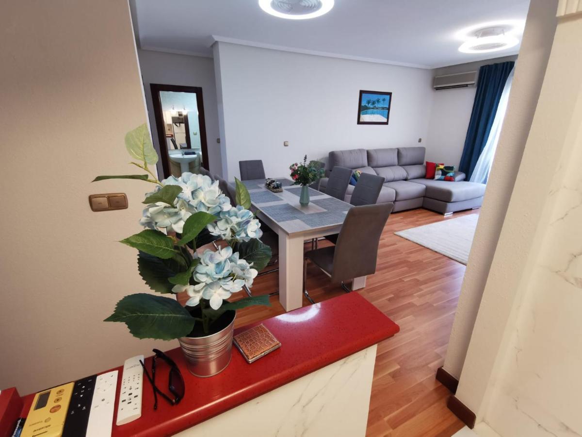 Bonita Apartamento Τορεβιέχα Εξωτερικό φωτογραφία